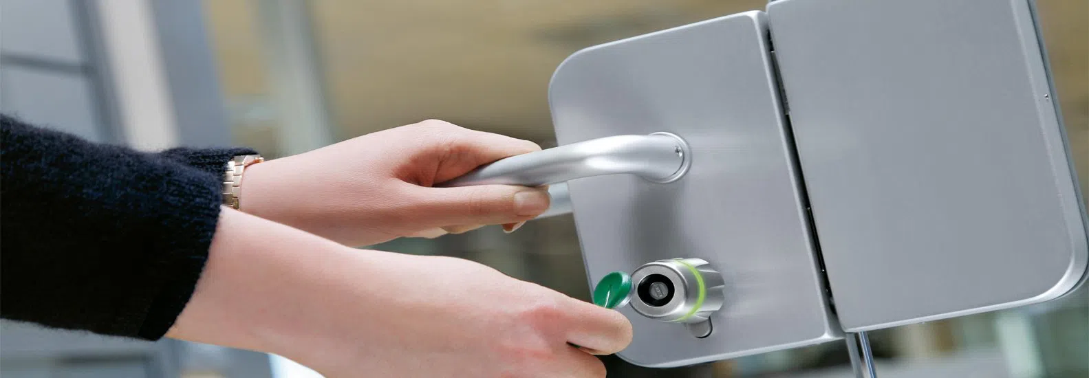 Master Locksmith Store Lake Zurich, IL 847-469-3203 - push-bars